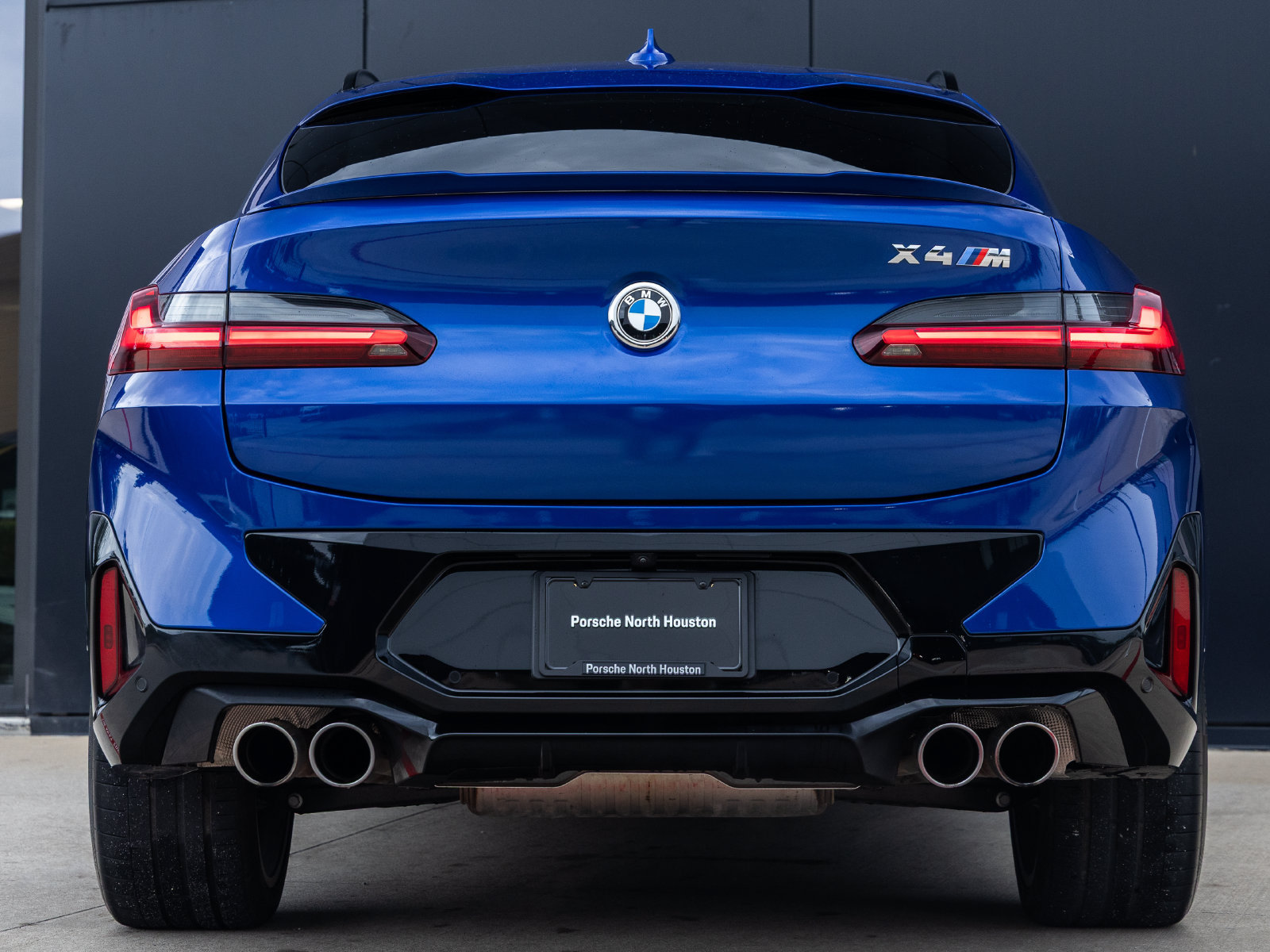 Used 2025 BMW X4 M w/ Executive Package AWD/4WD image 7