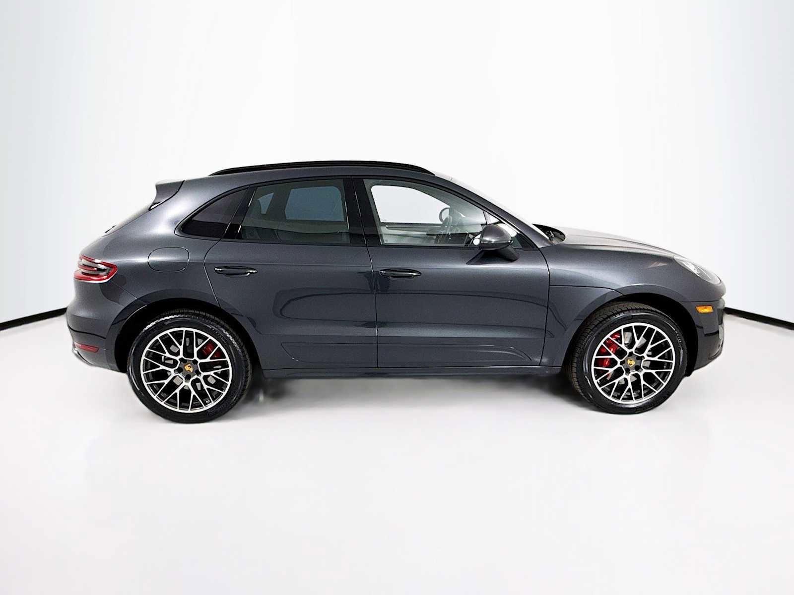 Used 2018 Porsche Macan Turbo image 8