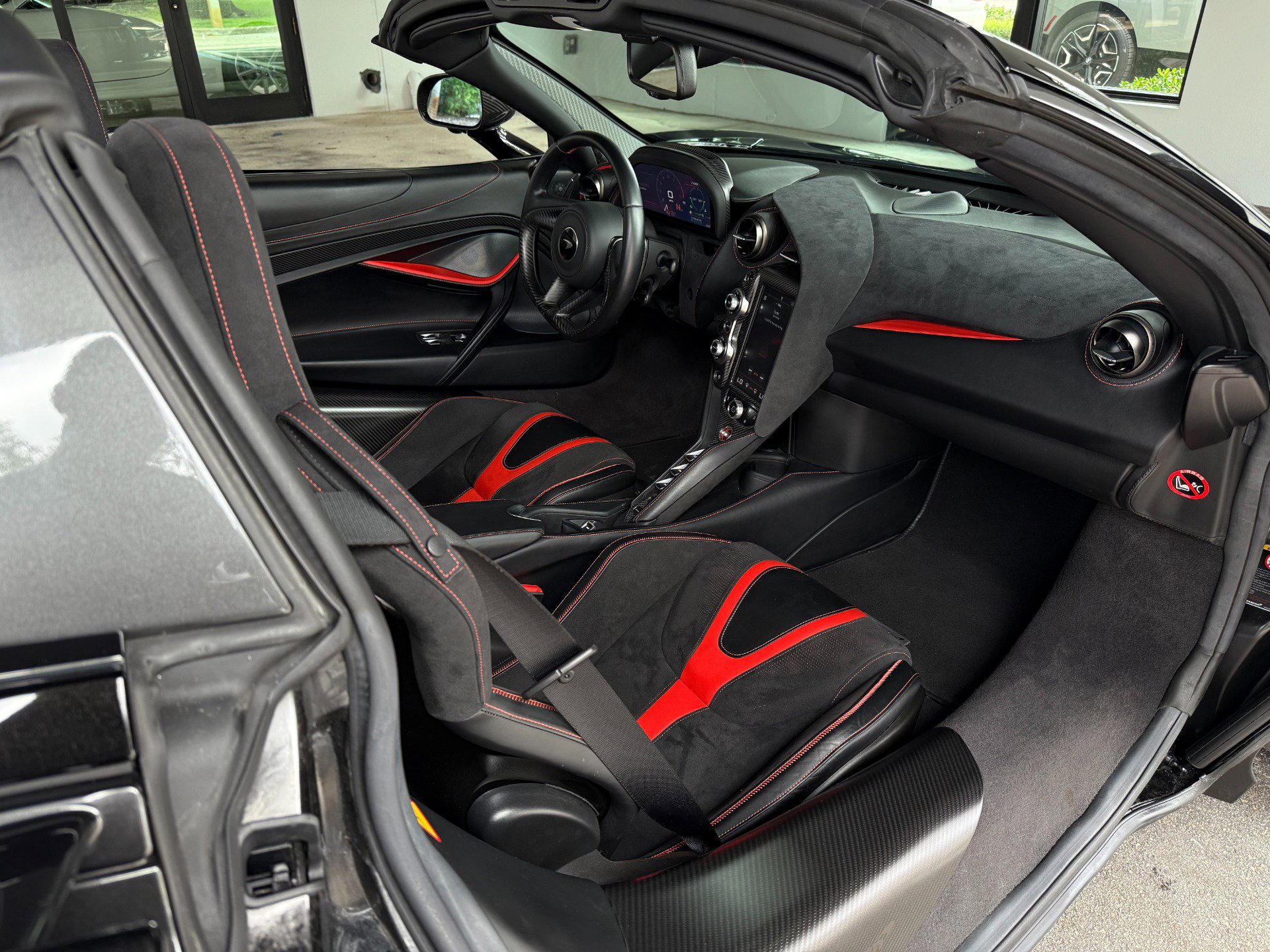 Used 2021 McLaren 720S Performance image 39