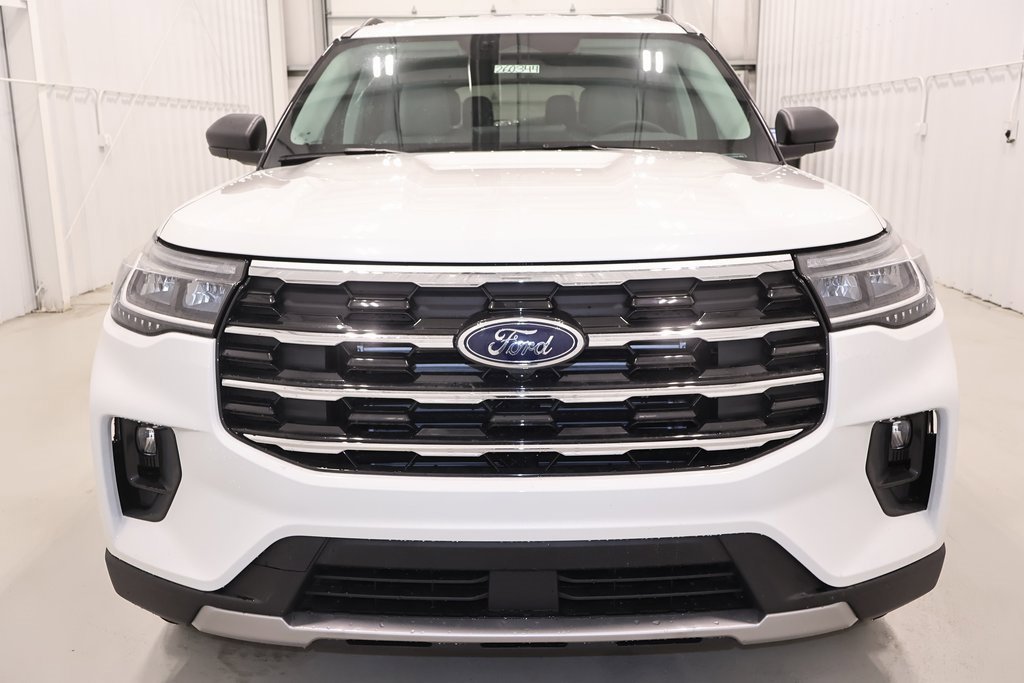 New 2026 Ford Explorer Active image 4