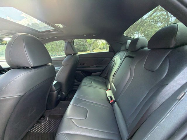 New 2026 Hyundai Elantra SEL Sport FWD image 16