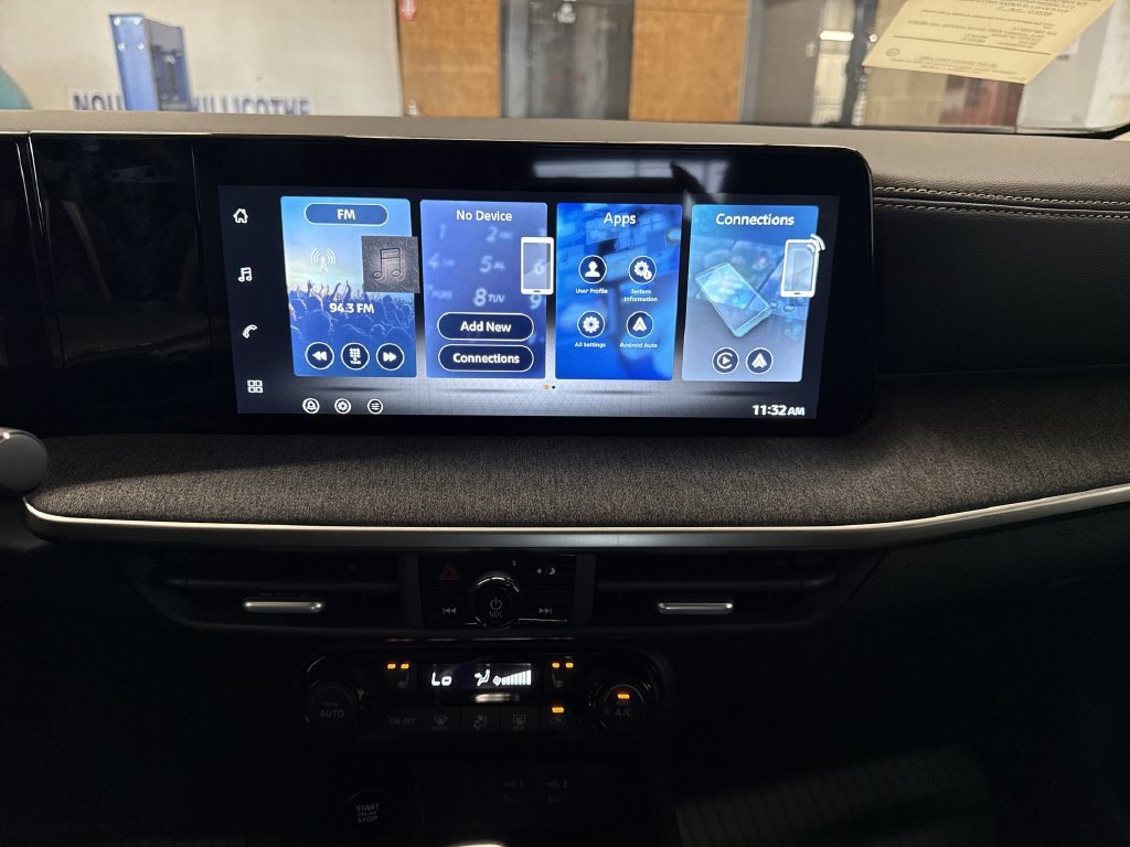 New 2027 Nissan Kicks SV AWD/4WD image 16