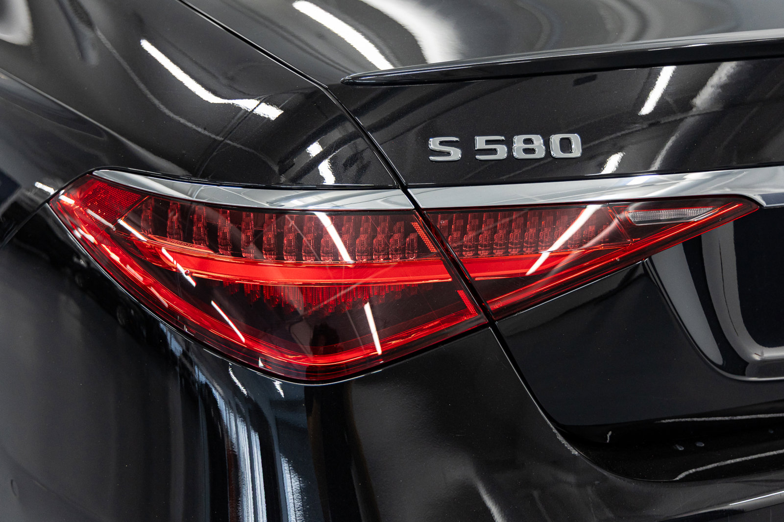 Used 2025 Mercedes-Benz S 580 4MATIC Sedan image 18