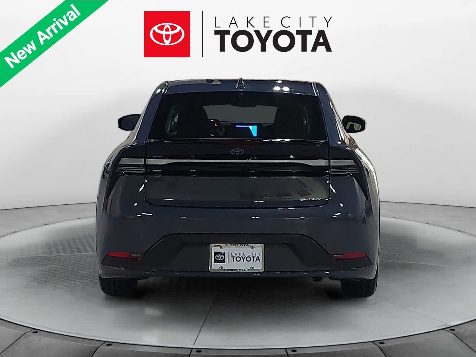 New 2025 Toyota Prius Plug-In Hybrid FWD image 5
