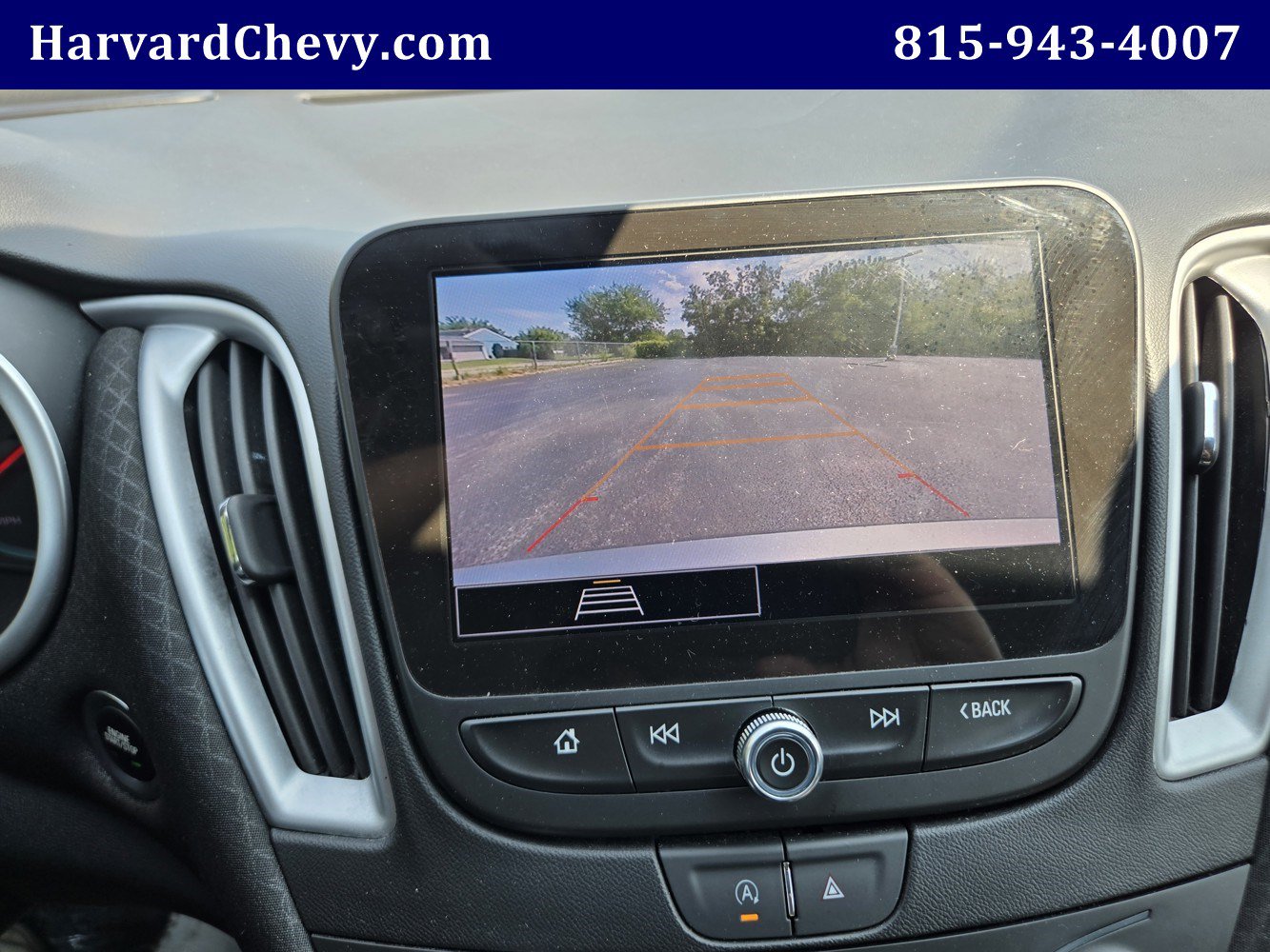 Used 2024 Chevrolet Malibu LT FWD image 9