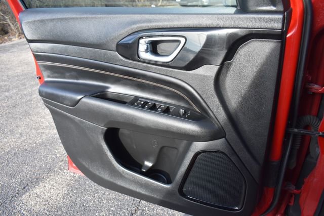 Used 2022 Jeep Compass Limited image 34