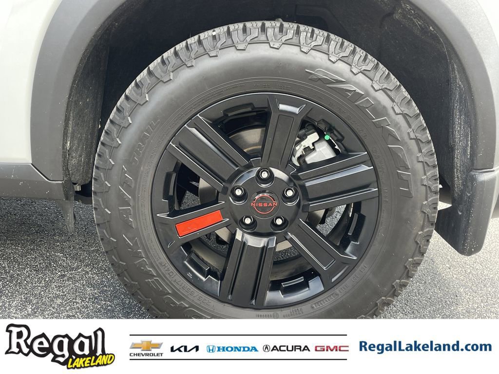 Used 2025 Nissan Rogue SV image 38