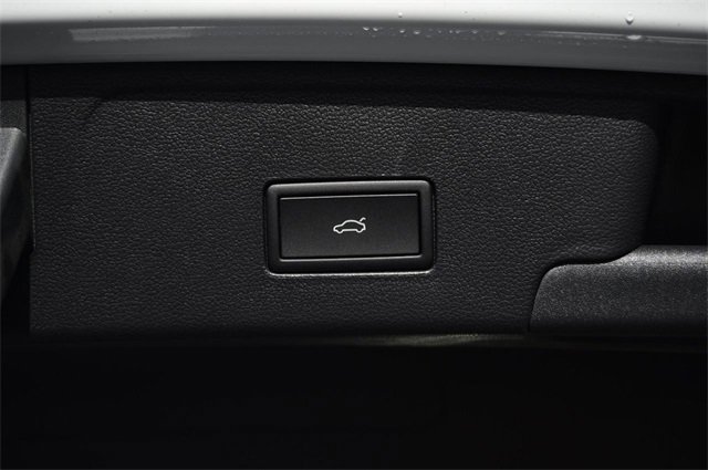 New 2026 Volkswagen Atlas Cross Sport SEL Premium R-Line image 26