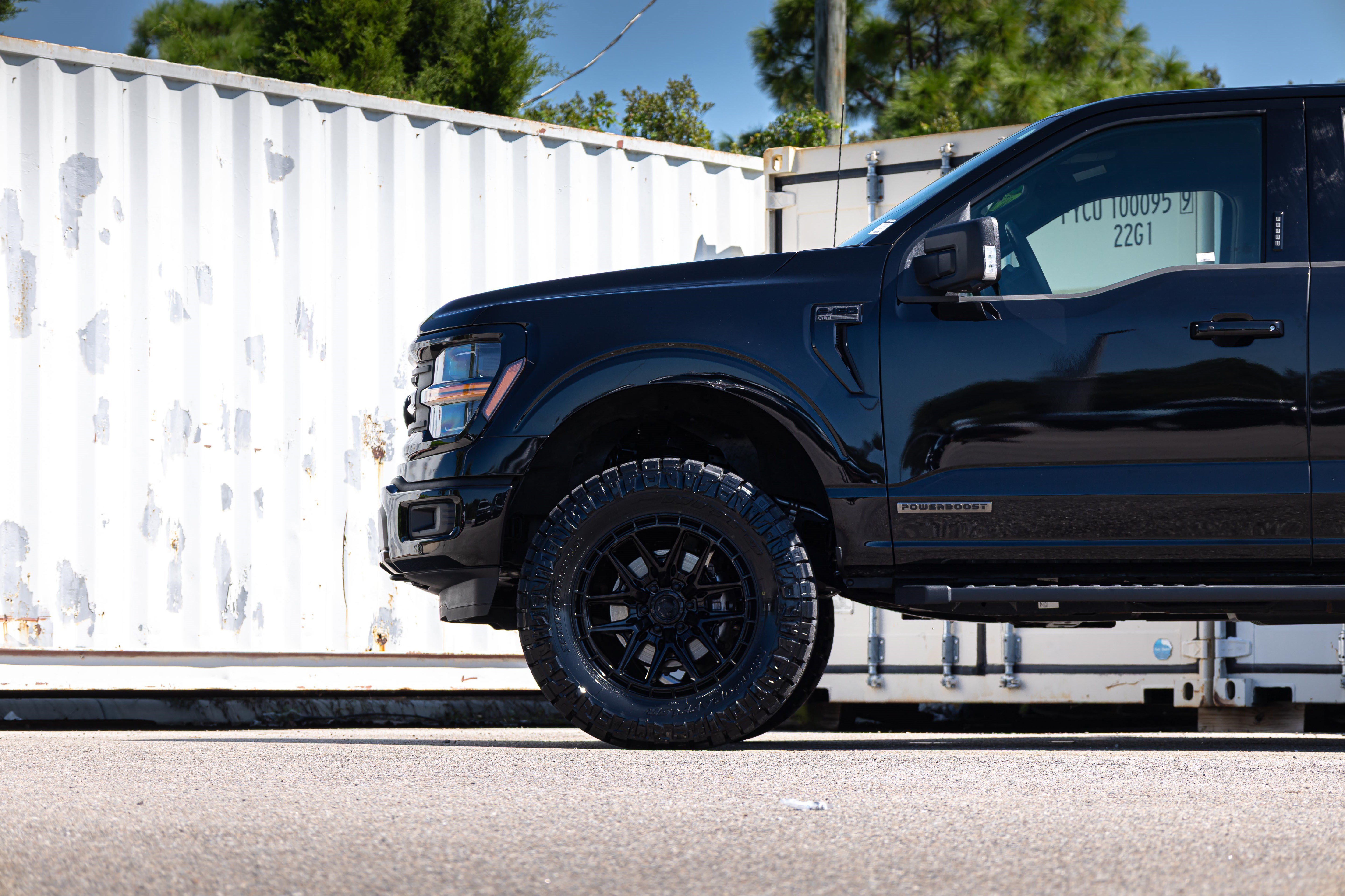Used 2024 Ford F150 Platinum w/ FX4 Off-Road Package AWD/4WD image 38
