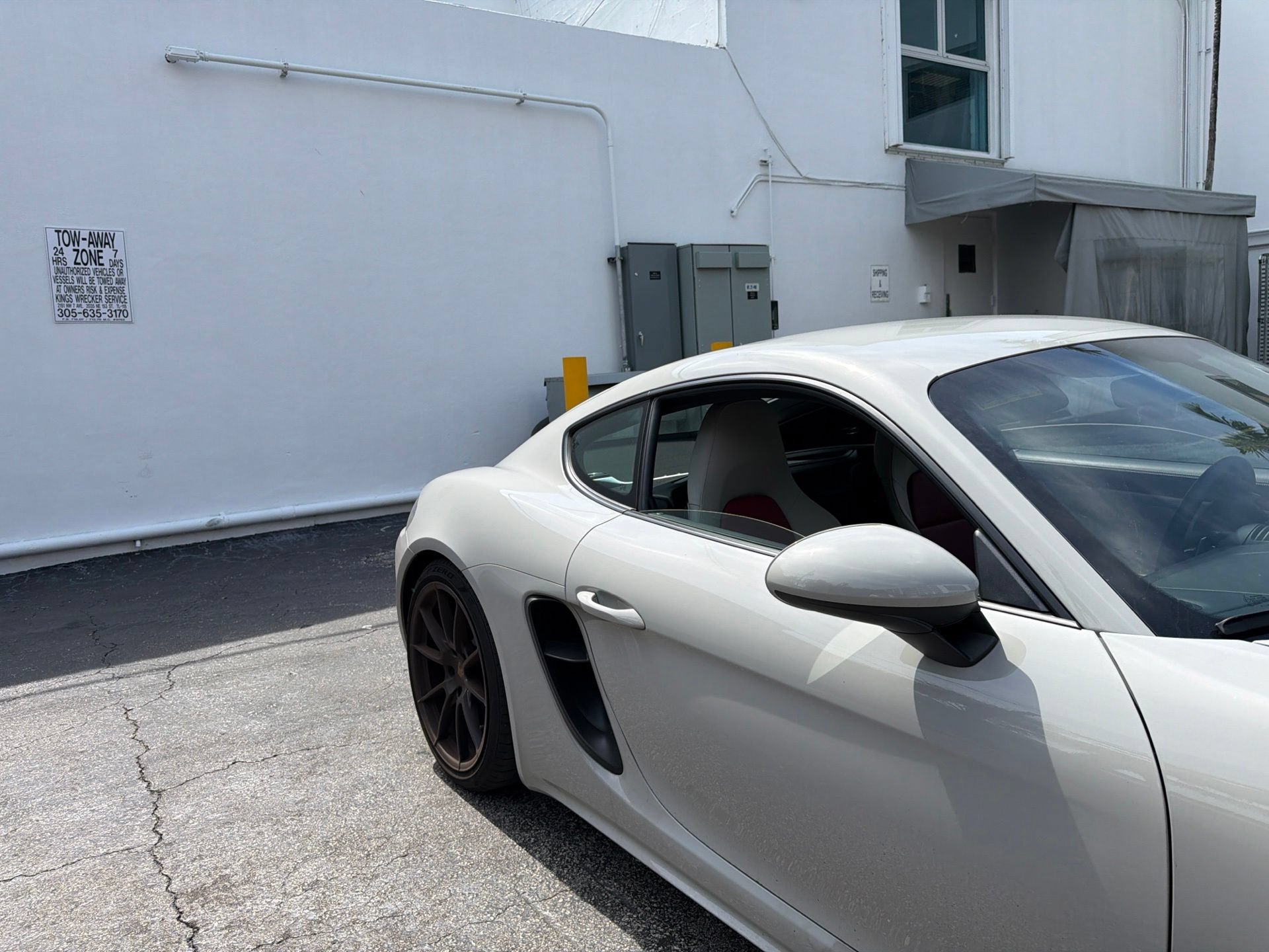Used 2025 Porsche 718 Cayman GTS RWD image 9