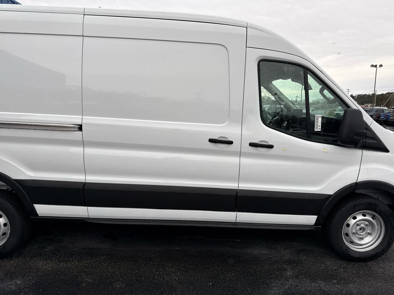 Used 2025 Ford Transit 350 148 High Roof Extended w/ Load Area Protection Package image 27
