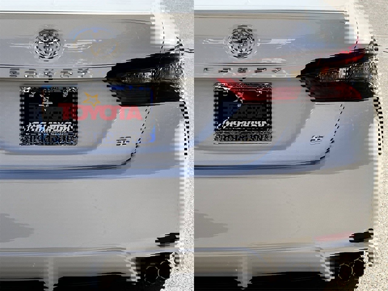 Used 2023 Toyota Camry SE image 6