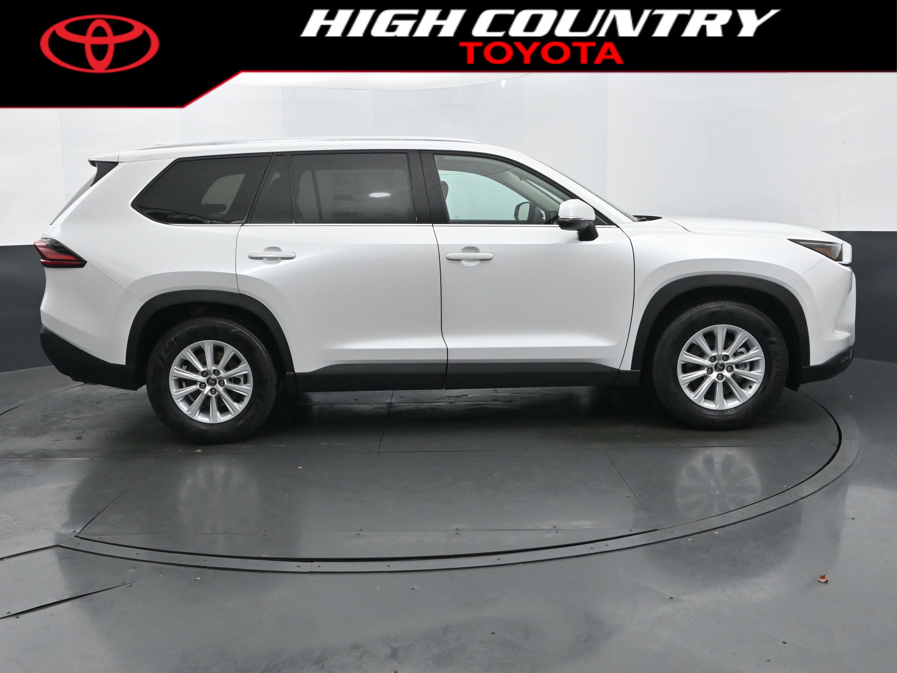 New 2026 Toyota Grand Highlander XLE image 6