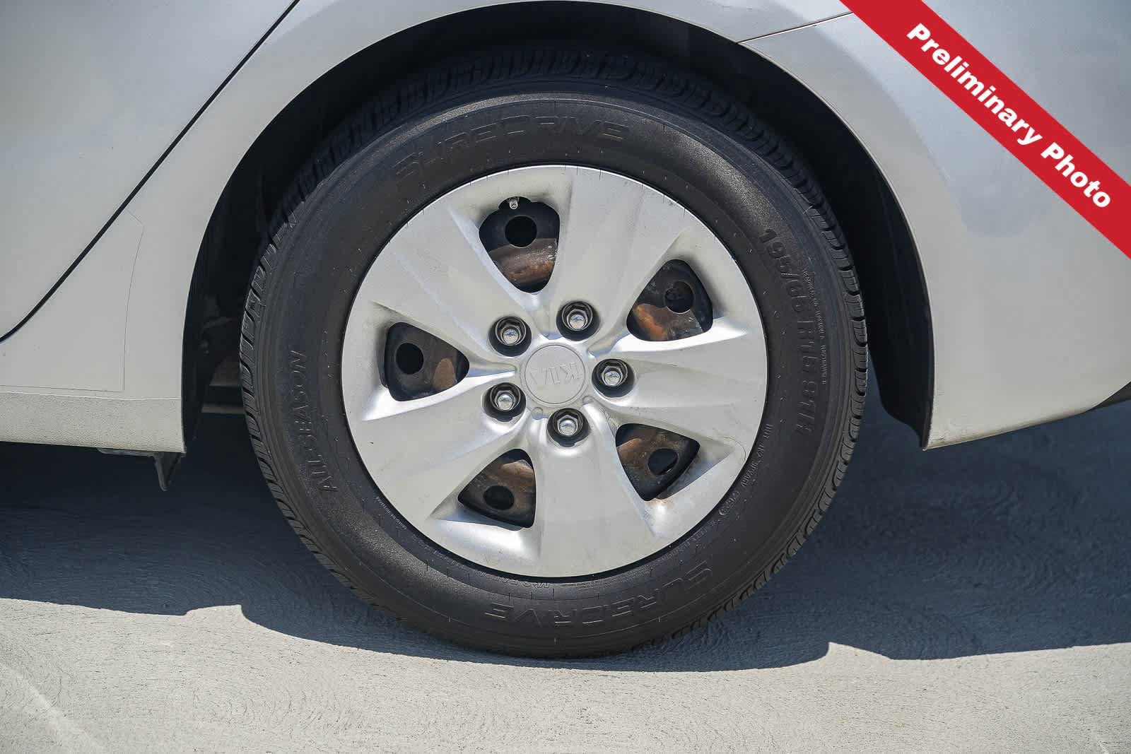 Used 2016 Kia Forte LX FWD image 11