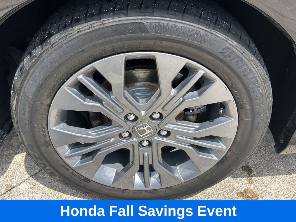 Used 2025 Honda Odyssey Touring image 5