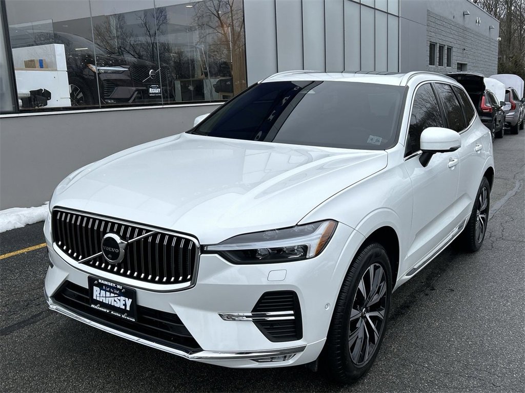 Certified 2023 Volvo XC60 B5 Plus w/ Climate Package image 1