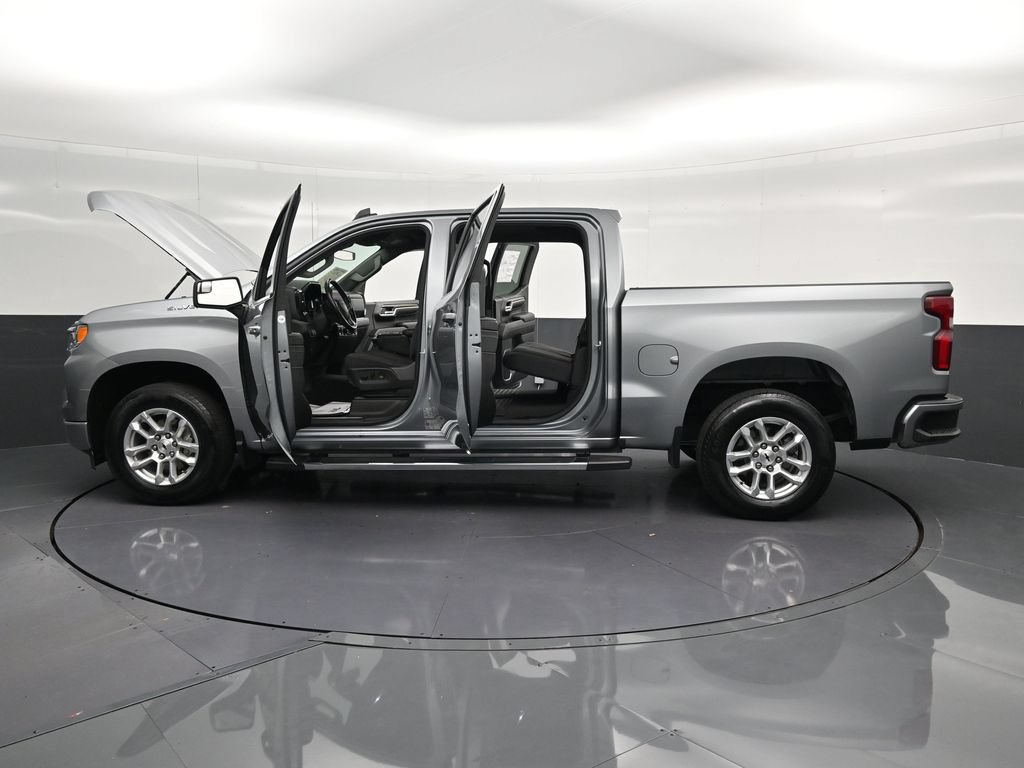 Used 2024 Chevrolet Silverado 1500 RST RWD image 39