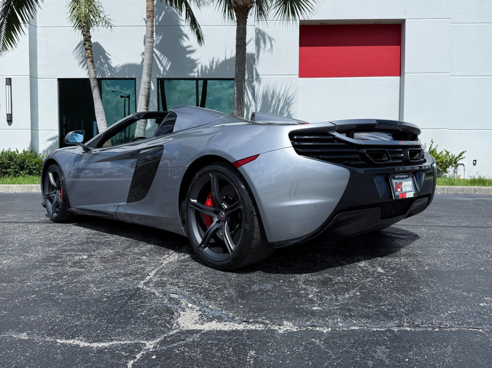 Used 2015 McLaren 650S Spider RWD image 13