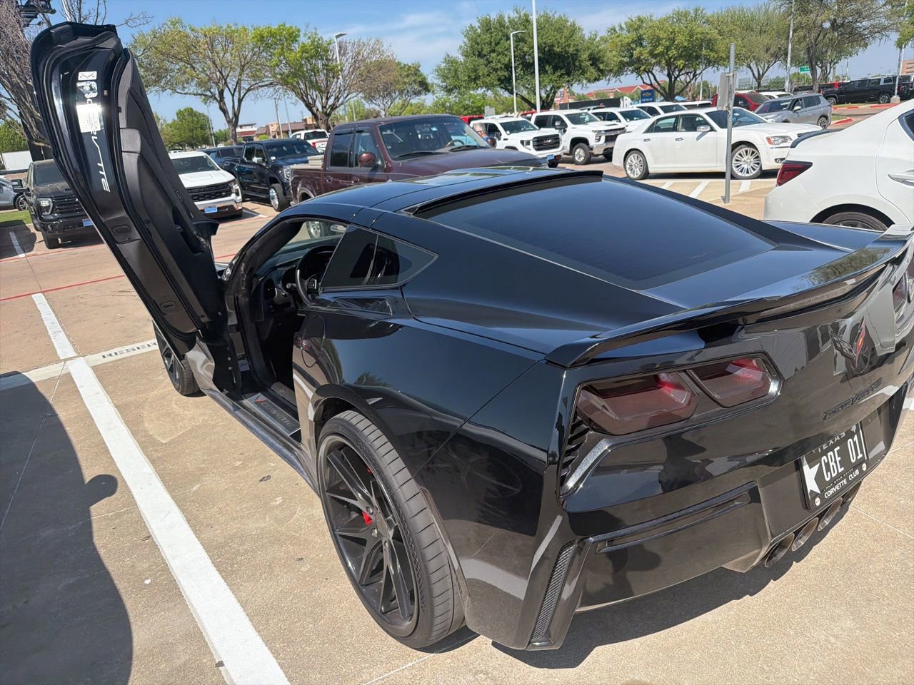 Used 2017 Chevrolet Corvette Stingray Coupe w/ Carbon Flash Badge Package image 11