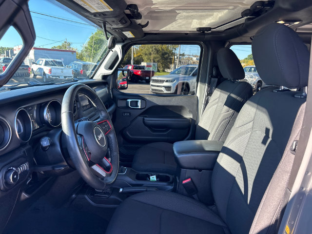 Used 2022 Jeep Wrangler Unlimited Sport AWD/4WD image 2