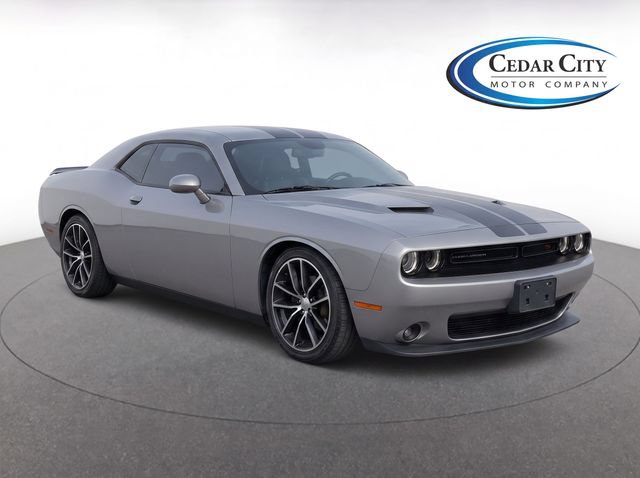 Used 2018 Dodge Challenger R/T Scat Pack RWD image 2