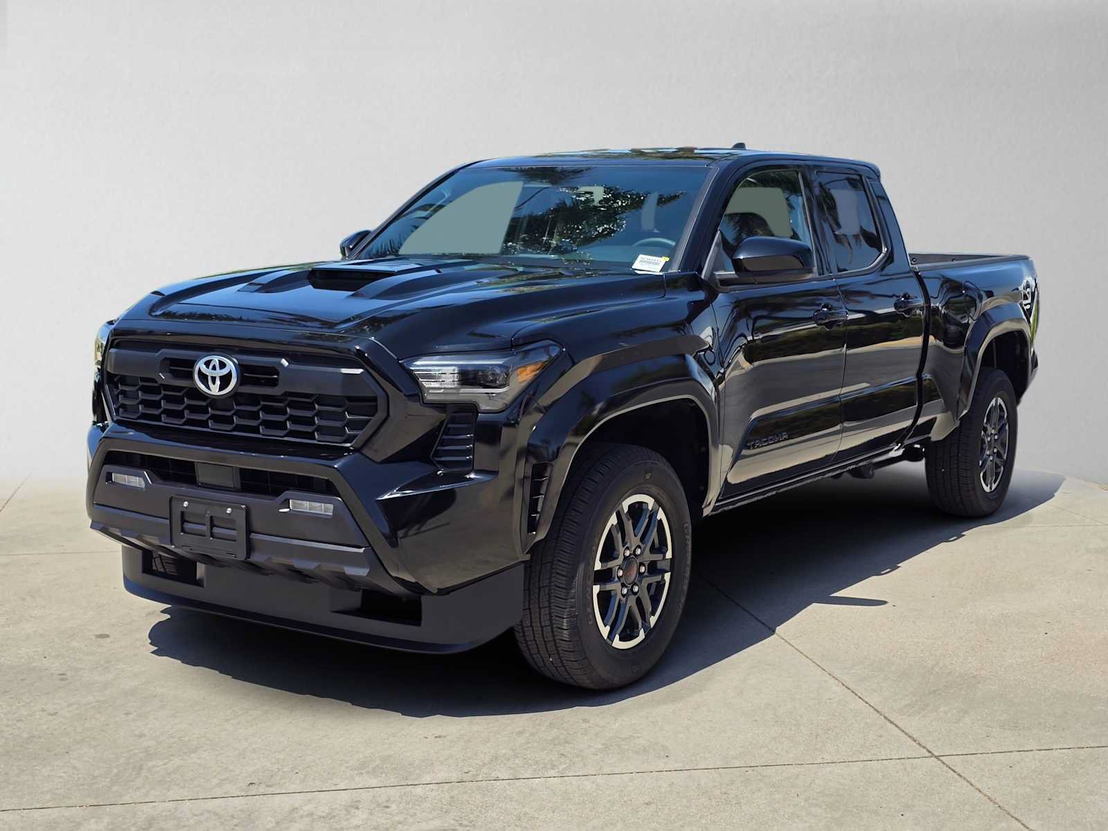 Certified 2025 Toyota Tacoma TRD Sport AWD/4WD image 7