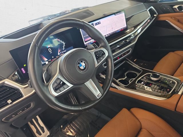 Used 2024 BMW X7 xDrive40i w/ Executive Package image 17