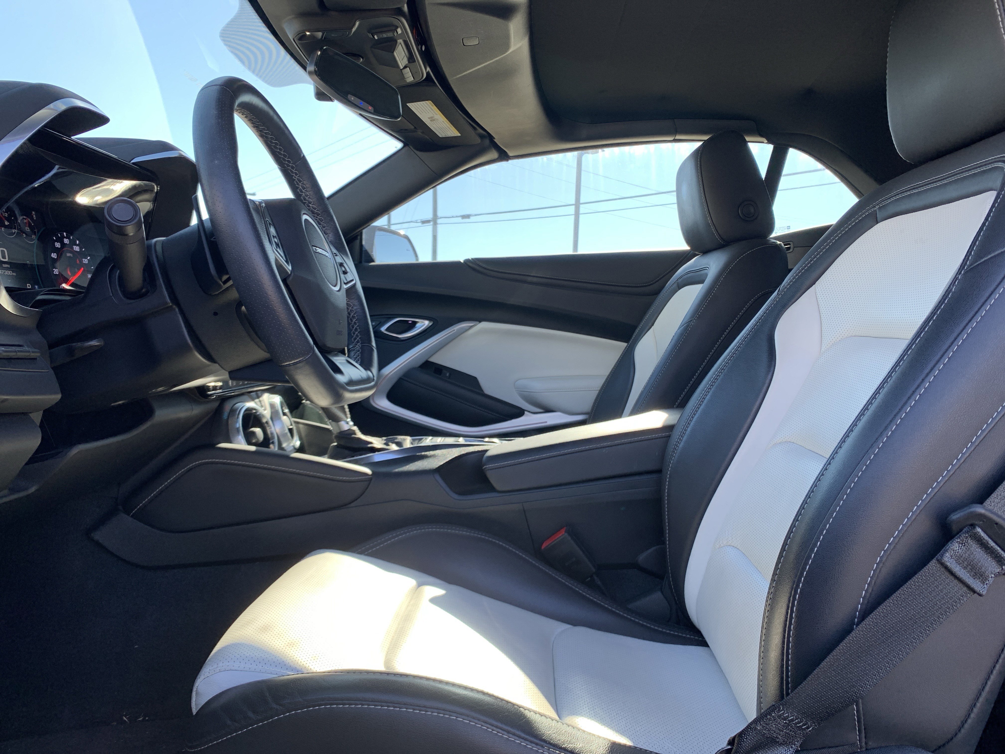 Used 2018 Chevrolet Camaro LT image 16