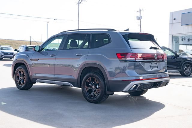 New 2026 Volkswagen Atlas Peak Edition image 4