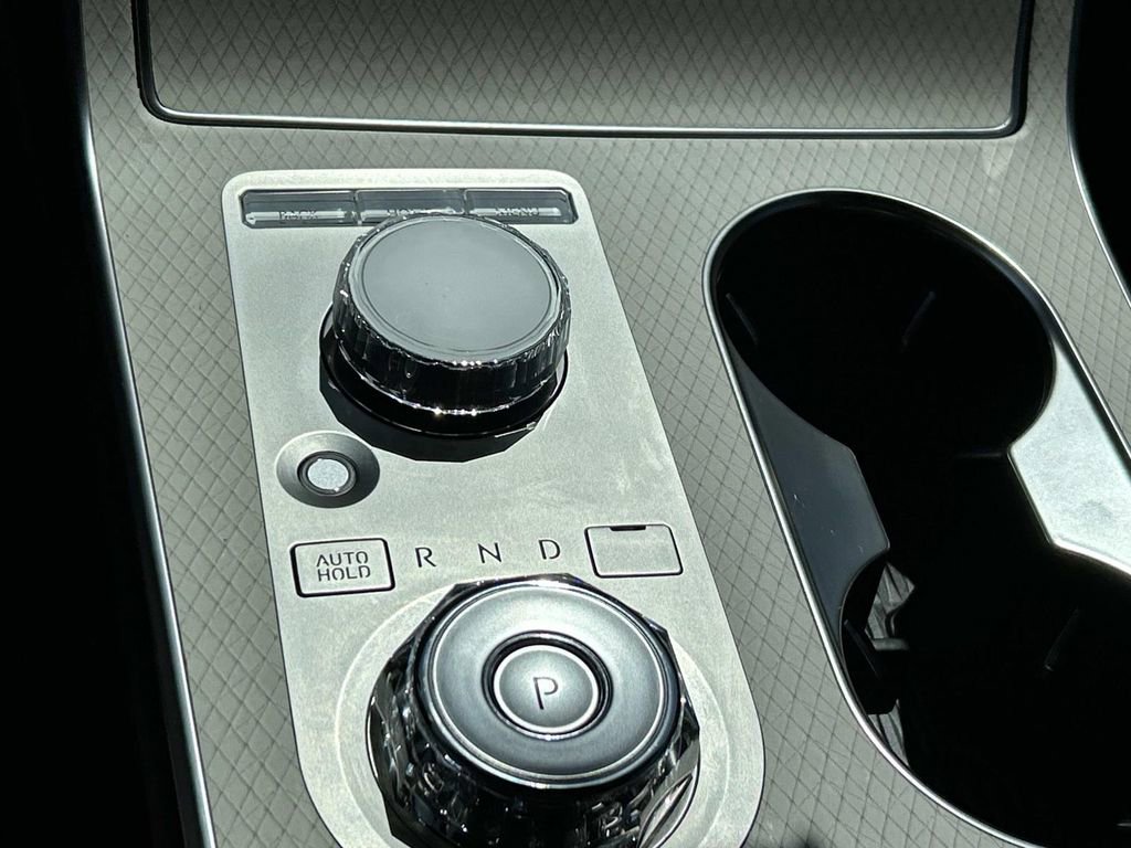 Used 2025 Genesis GV80 3.5T Advanced AWD/4WD image 37