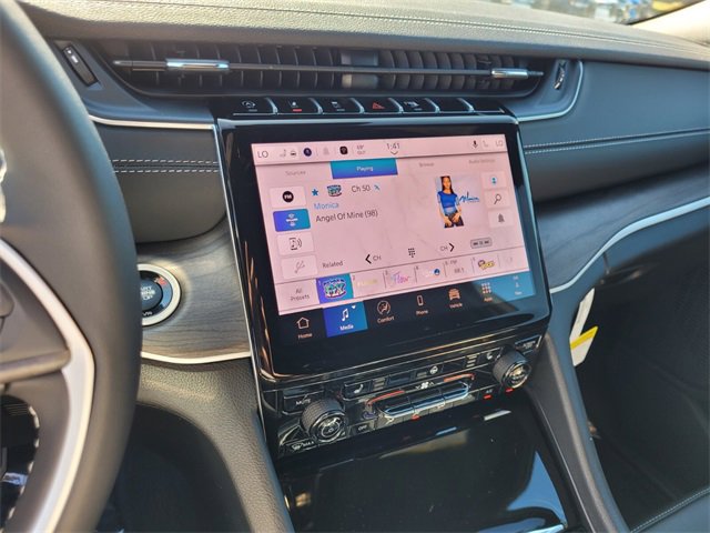 New 2025 Jeep Grand Cherokee Limited image 22