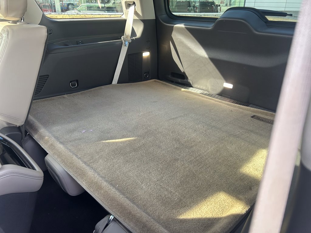 Used 2023 Lincoln Navigator Reserve image 13