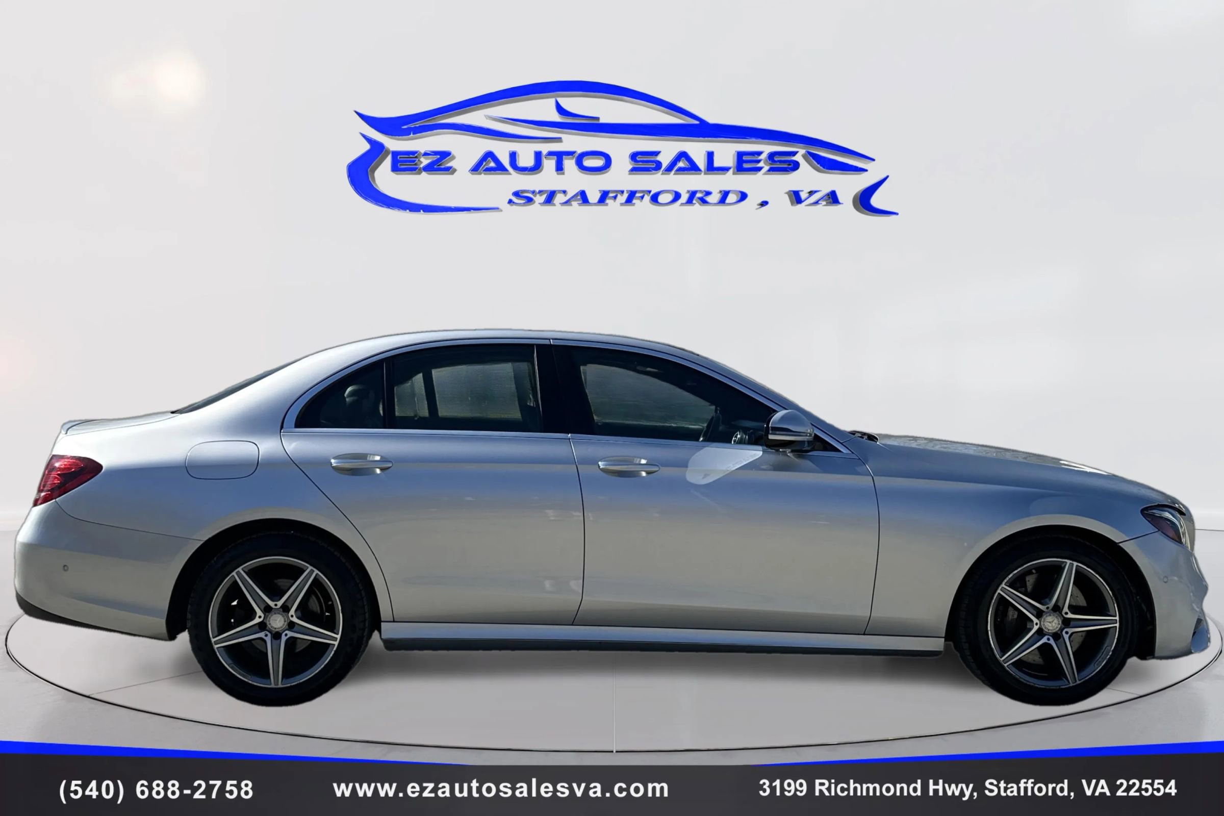 Used 2017 Mercedes-Benz E 300 4MATIC w/ Premium 1 Package image 4