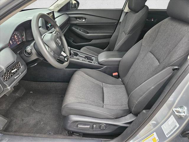 Used 2025 Honda Accord SE image 15