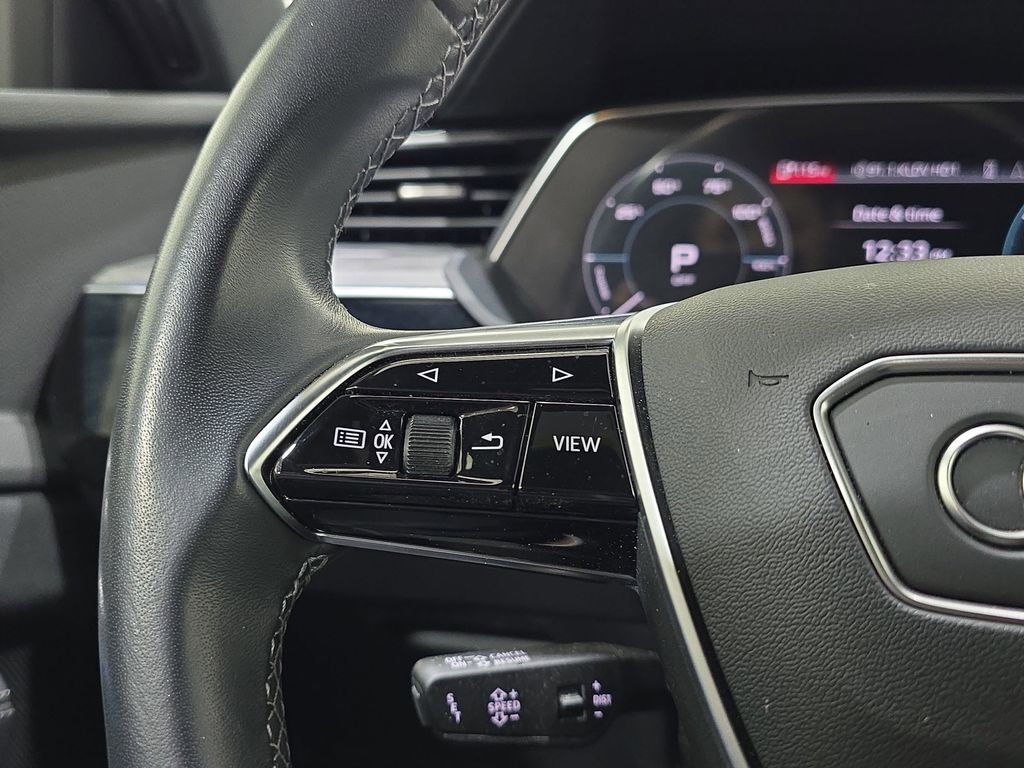 Used 2023 Audi e-tron Chronos w/ Chronos Package image 18