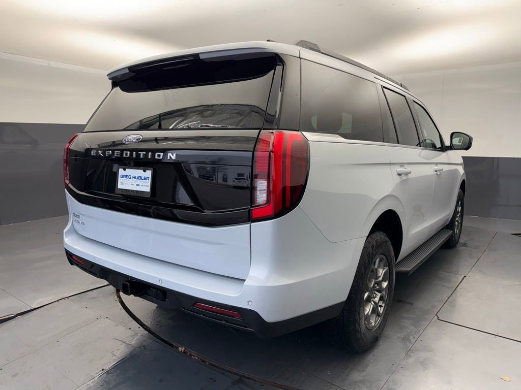 New 2025 Ford Expedition Active image 12