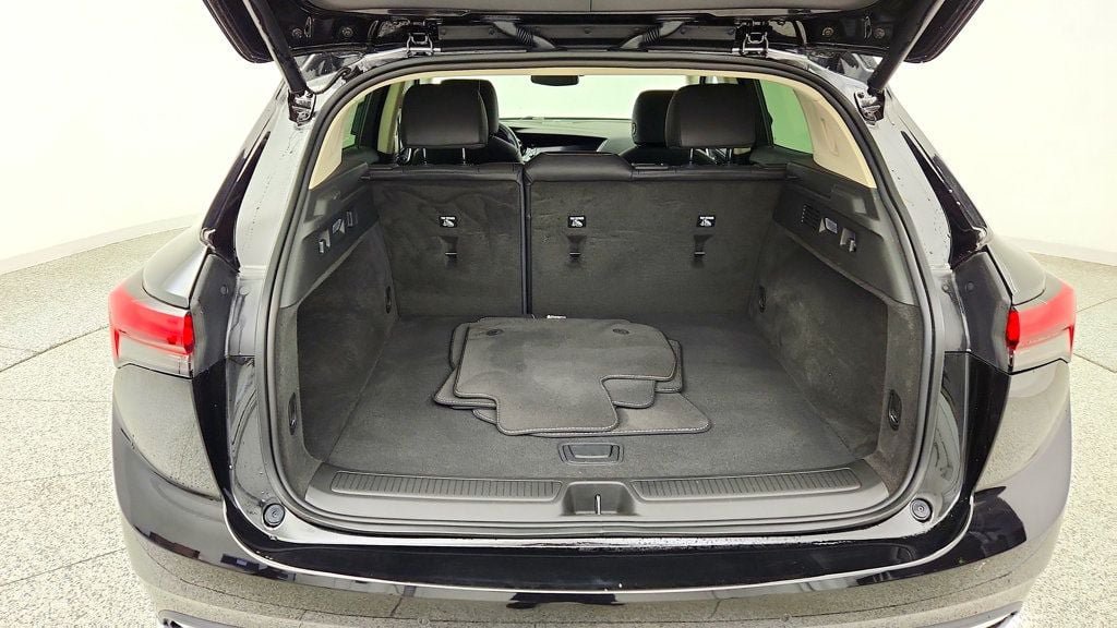 Used 2023 Buick Envision Essence FWD image 21