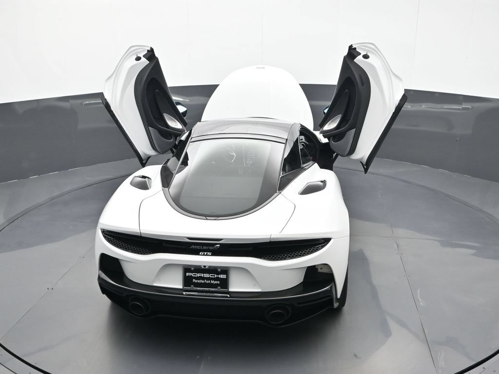 Used 2025 McLaren GTS RWD image 22