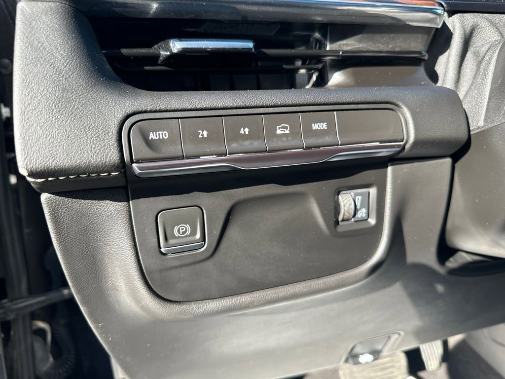 Used 2023 Cadillac Escalade ESV Premium Luxury image 21