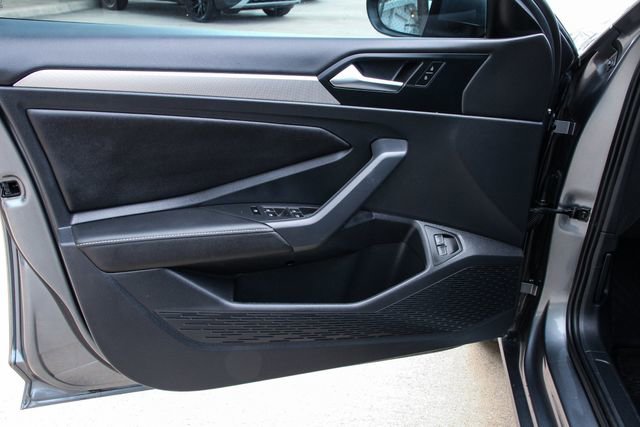 Used 2022 Volkswagen Jetta S image 12