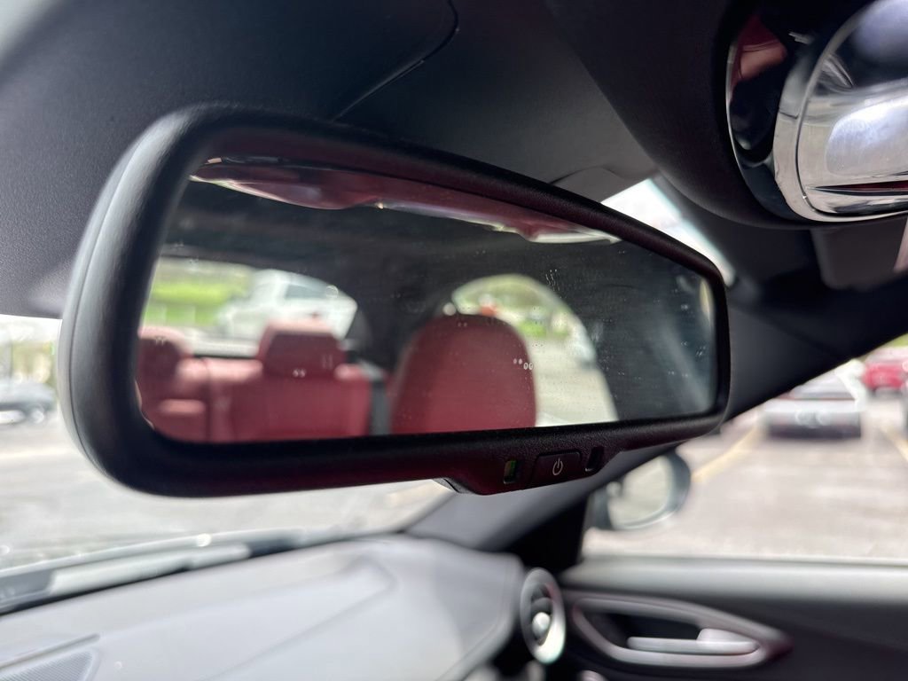 Used 2022 Alfa Romeo Giulia Veloce image 44