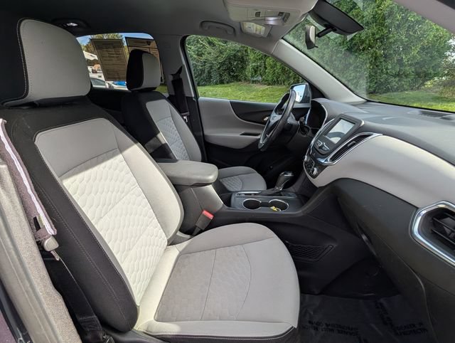 Used 2018 Chevrolet Equinox LT FWD image 12