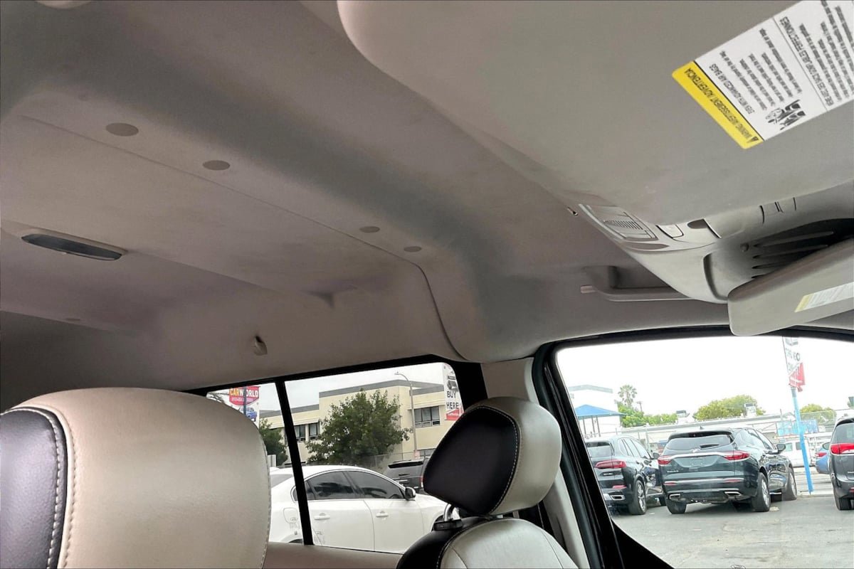 Used 2018 Ford Transit Connect XLT image 22