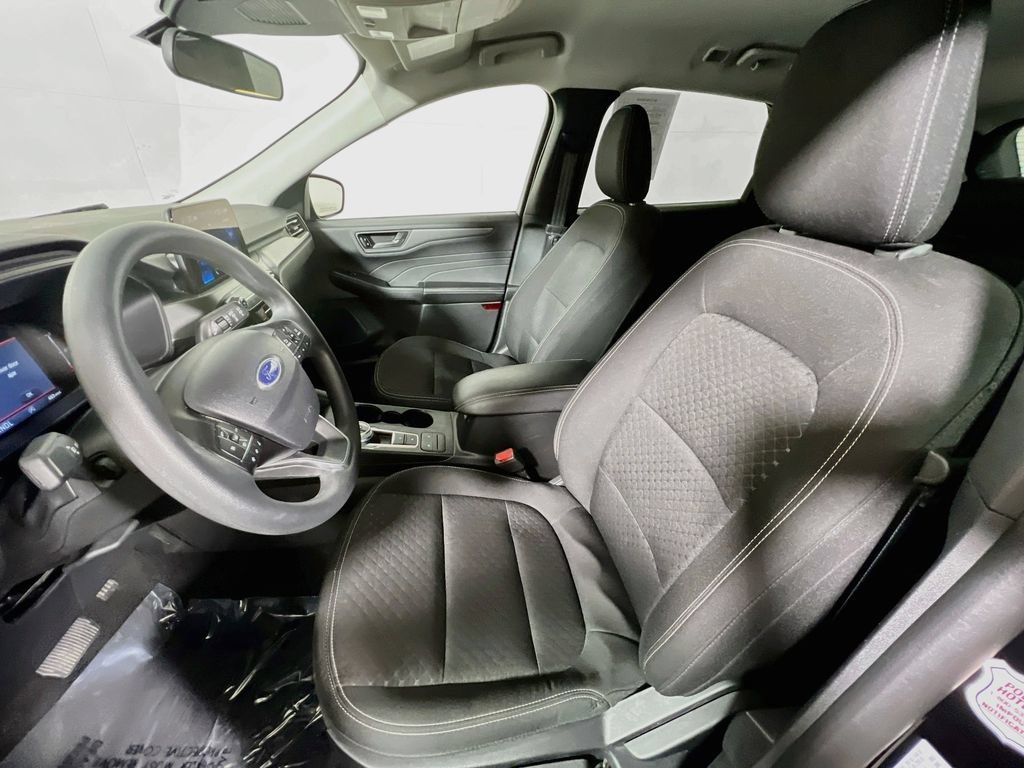 Used 2025 Ford Escape Active AWD/4WD image 18