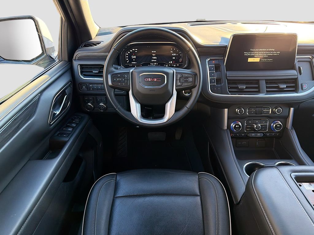 Used 2024 GMC Yukon SLT image 18