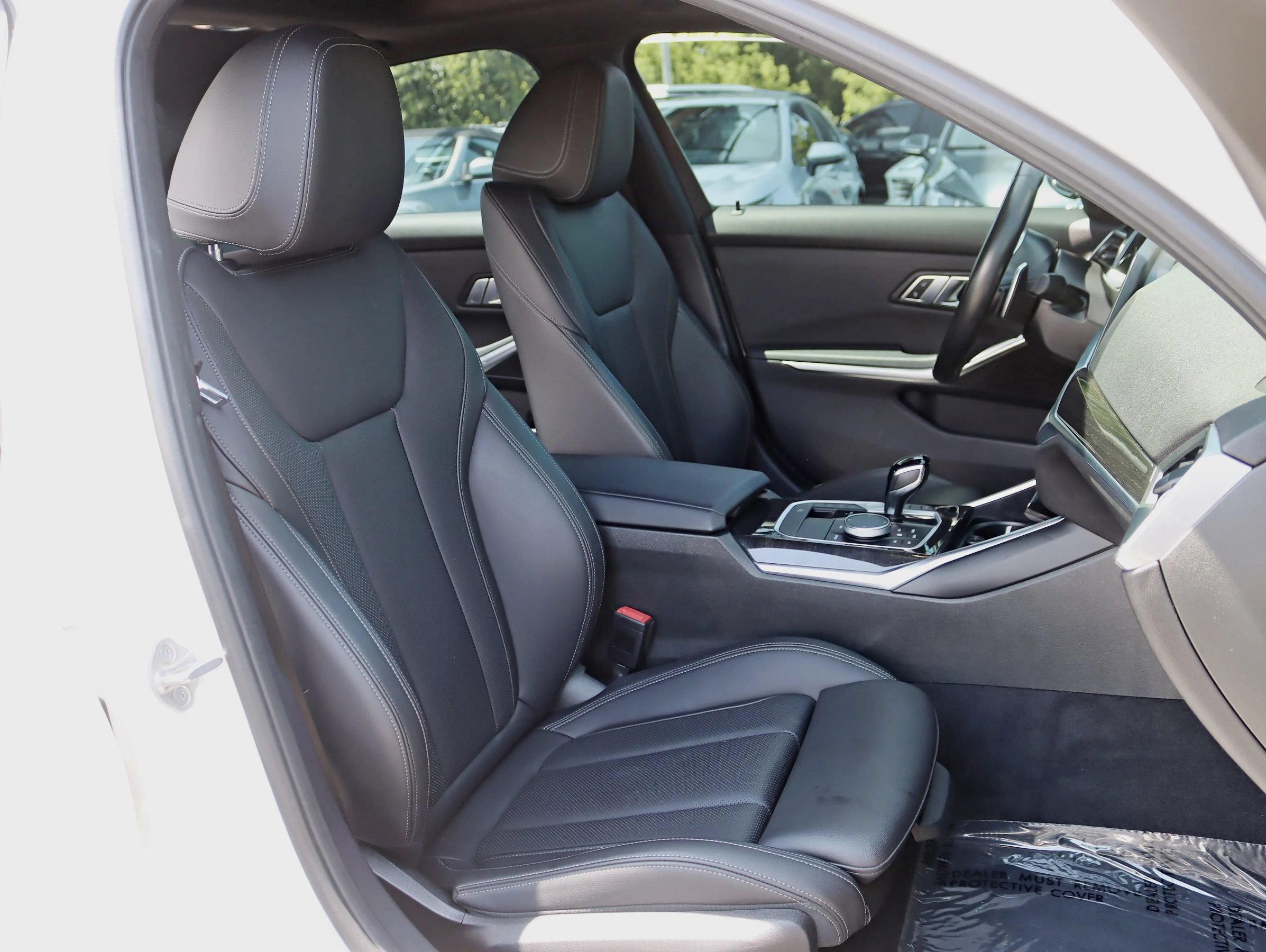 Used 2022 BMW 330i Sedan w/ M Sport Package RWD image 31
