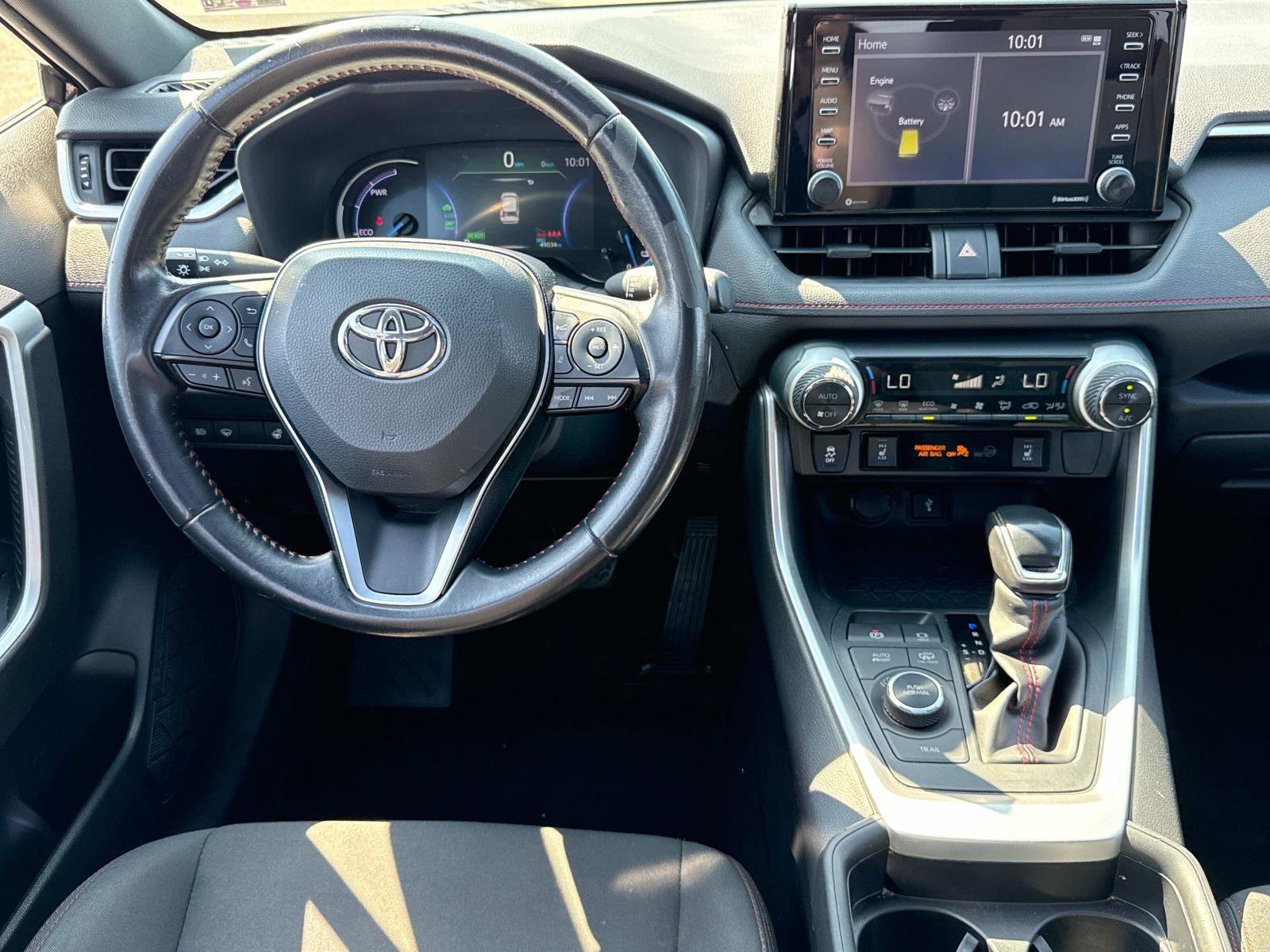 Used 2021 Toyota RAV4 SE video 2