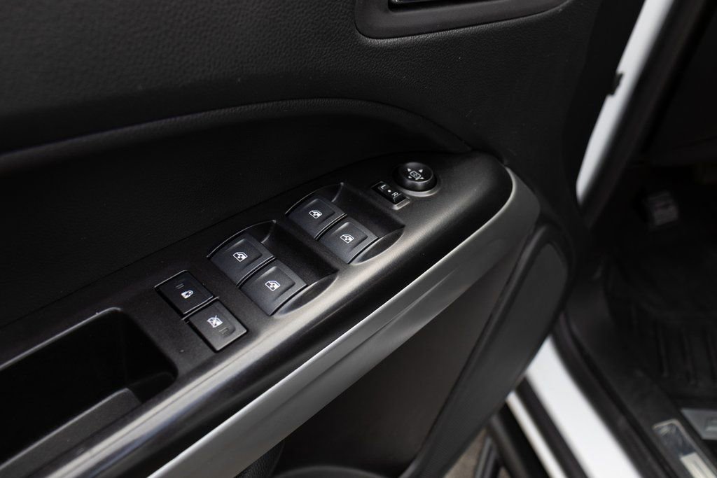 Used 2022 Chevrolet Colorado ZR2 AWD/4WD image 16