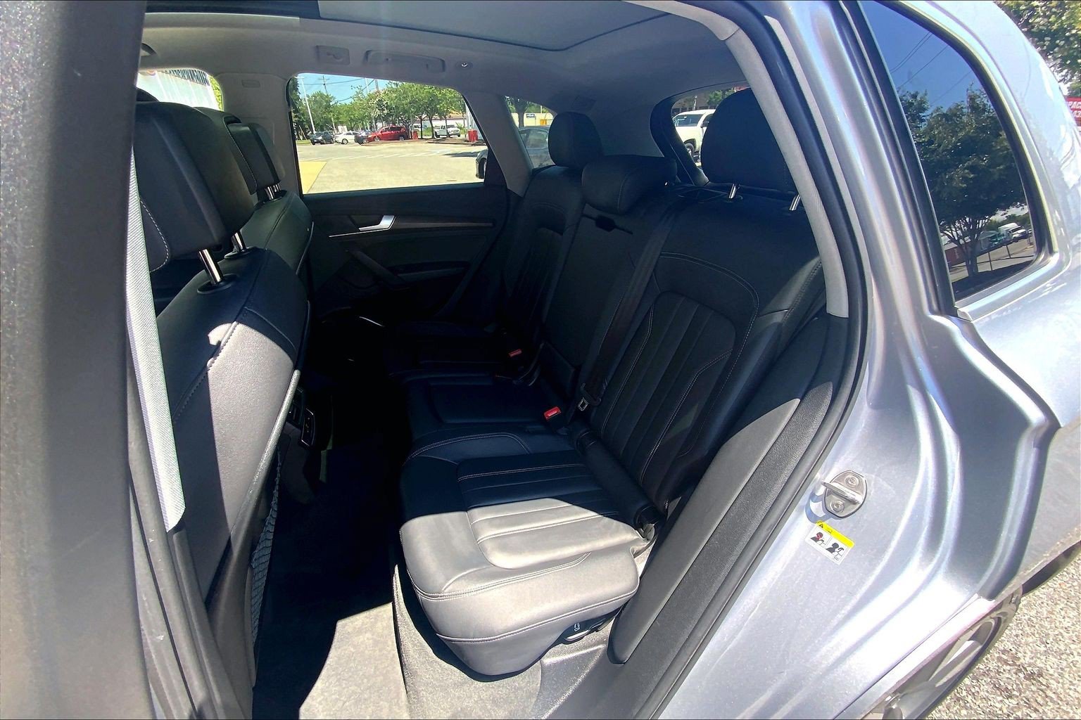 Used 2023 Audi Q5 2.0T Premium w/ Convenience Package AWD/4WD image 31