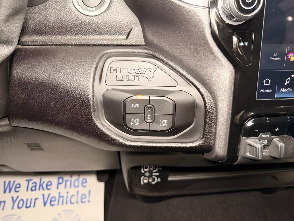 Used 2025 RAM 2500 Big Horn AWD/4WD image 14